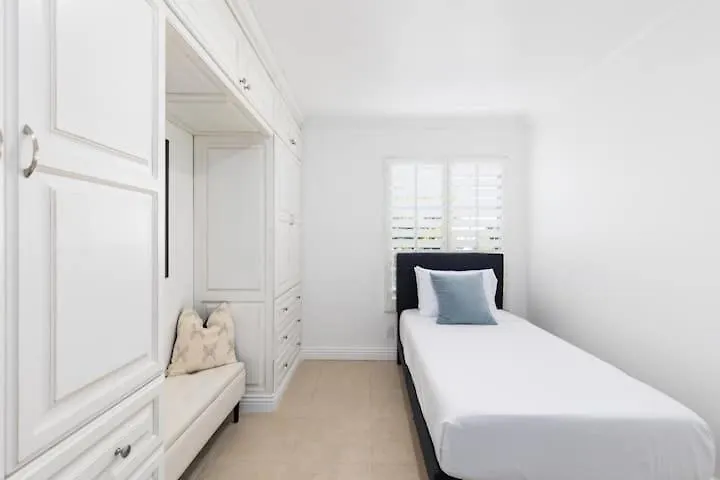 Apartment 3 Bedroom Near Culver City-Palms Los Angeles